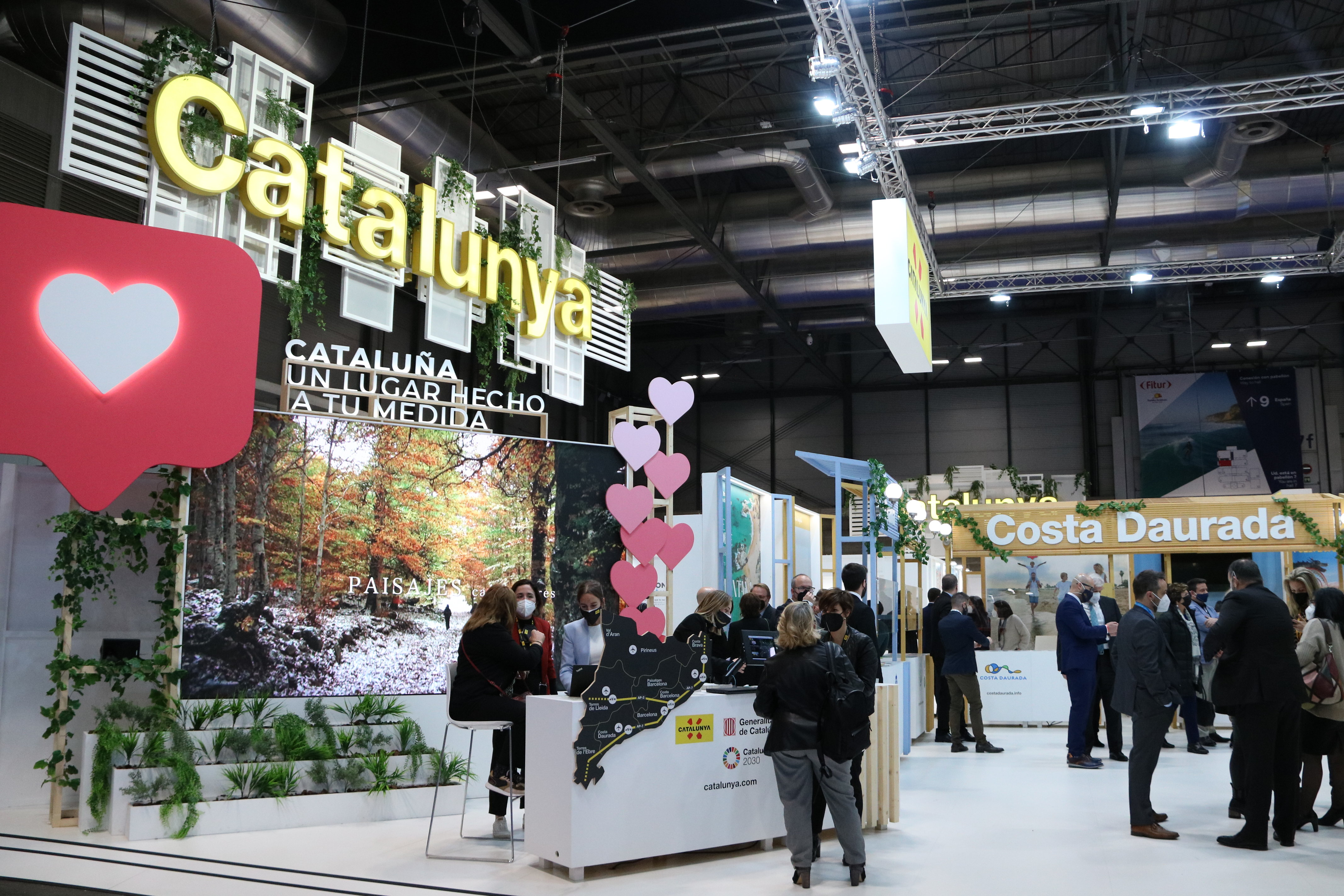 Catalonia's Tourism stand at Madrid's FITUR fair on January 19, 2022 (by Andrea Zamorano)